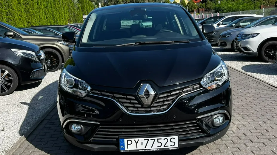 RENAULT Scenic -