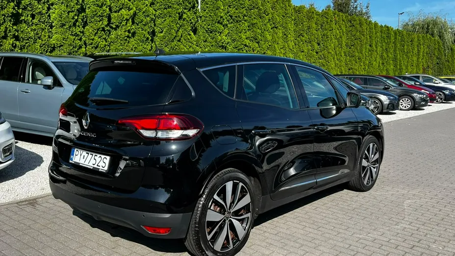 RENAULT Scenic -
