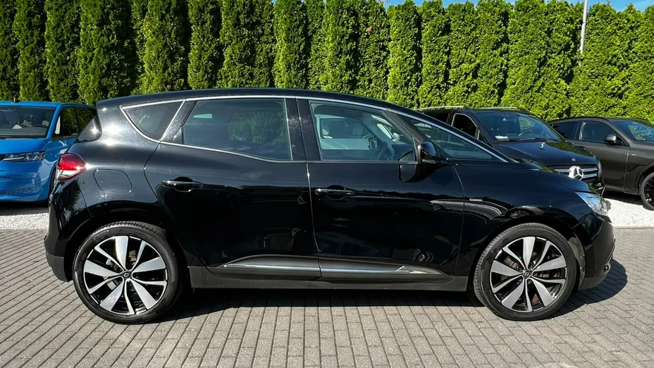RENAULT Scenic -