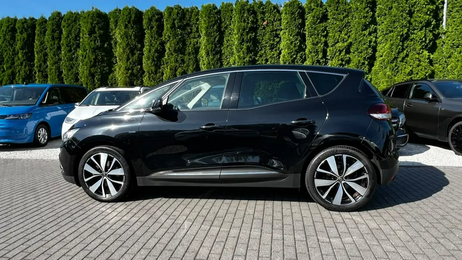 RENAULT Scenic -