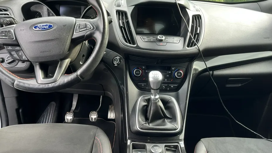 FORD Kuga -