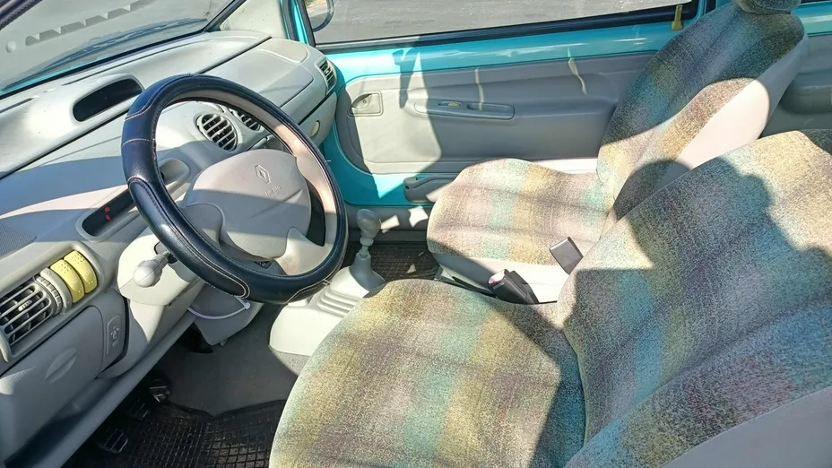 RENAULT Twingo -