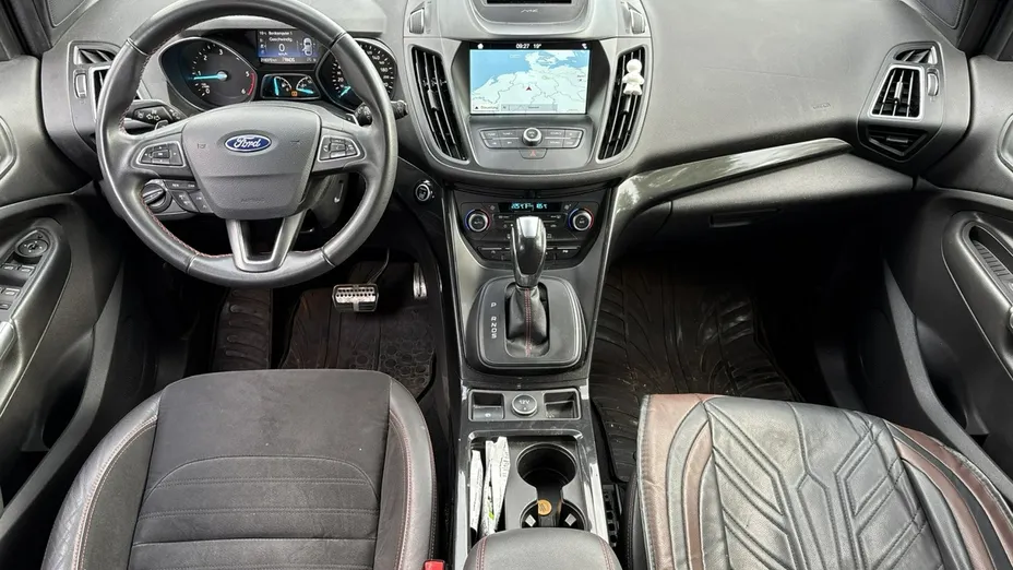 FORD Kuga -