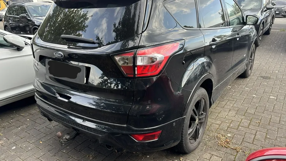 FORD Kuga -