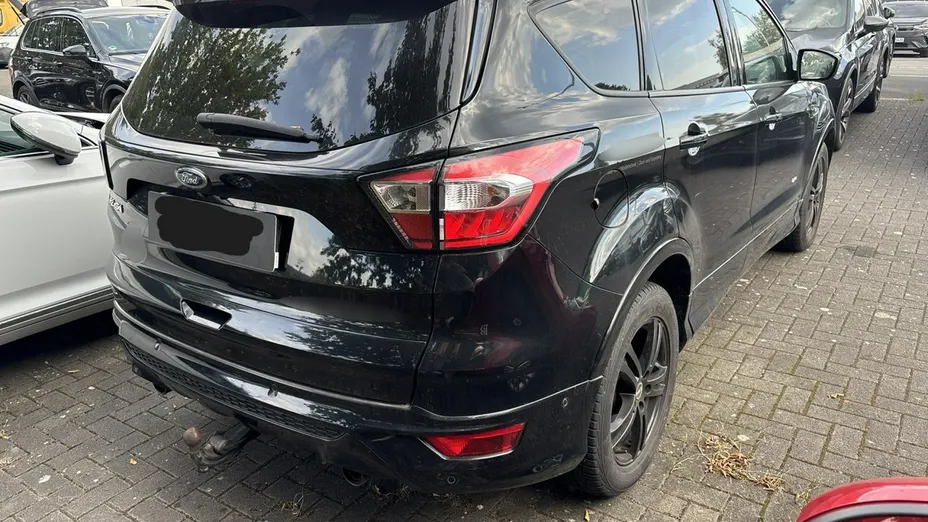 FORD Kuga -