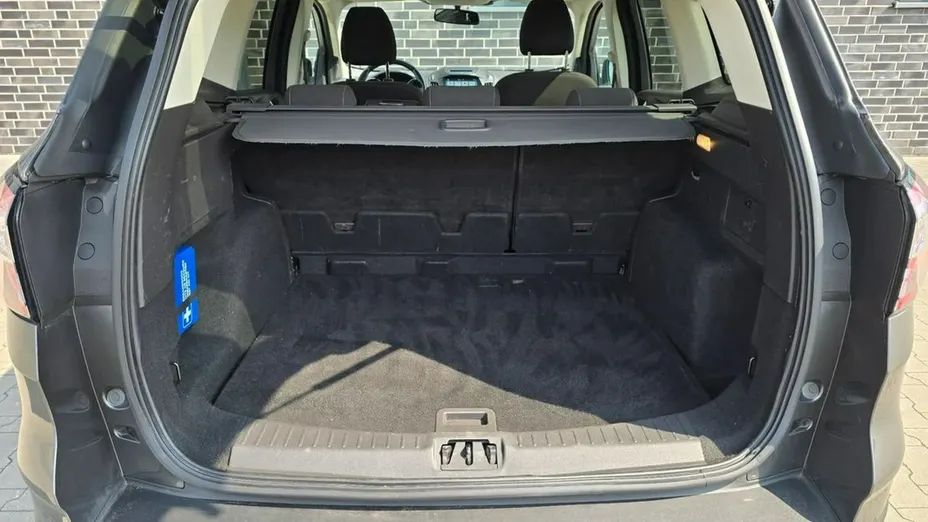 FORD Kuga -