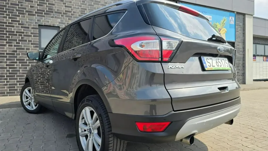 FORD Kuga -