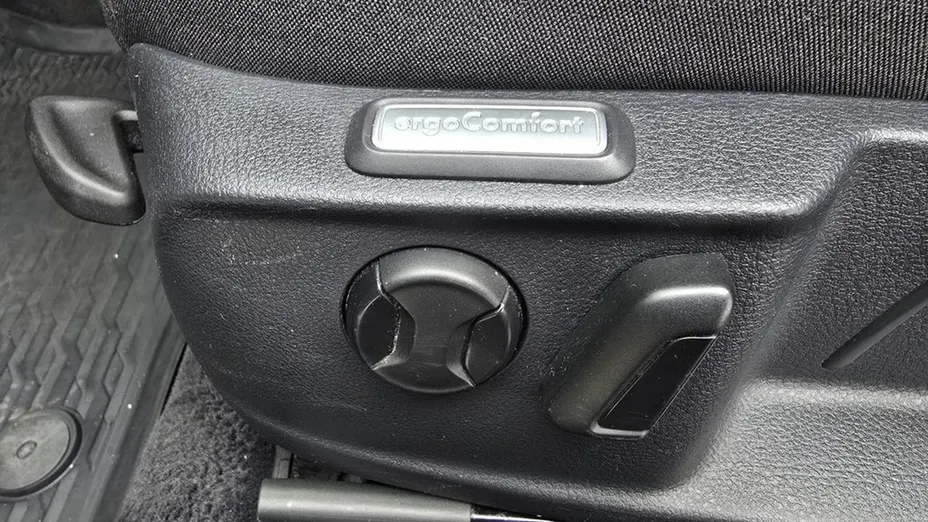 VOLKSWAGEN Passat -