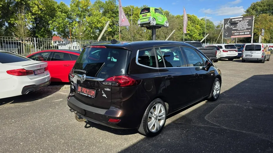 OPEL Zafira -