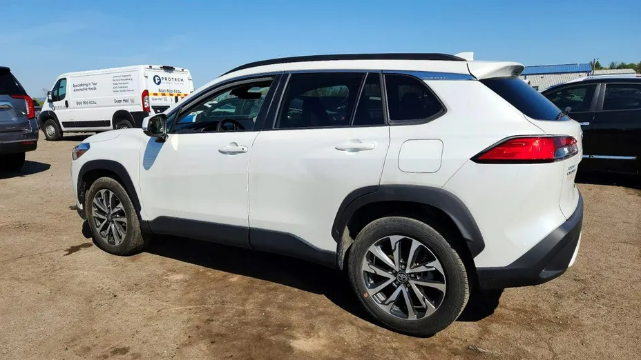 TOYOTA Corolla Cross -