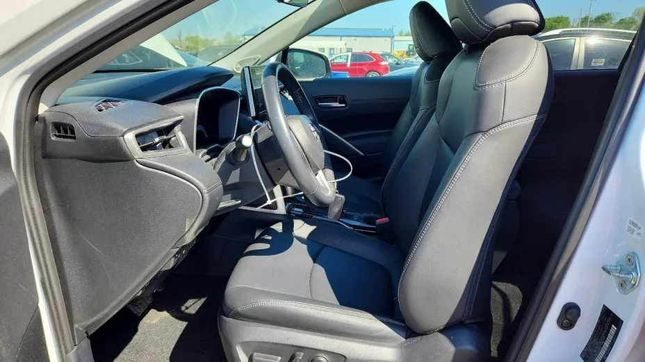 TOYOTA Corolla Cross -