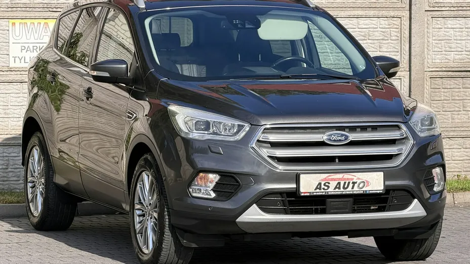 FORD Kuga -