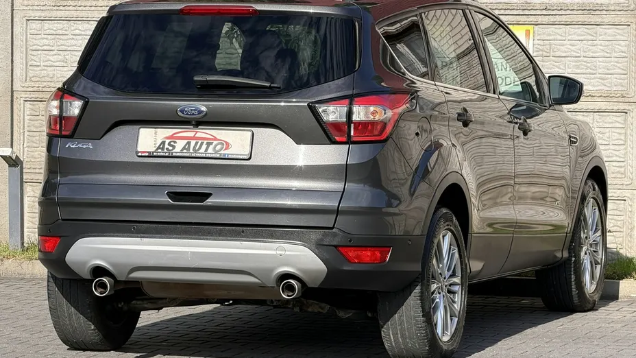 FORD Kuga -