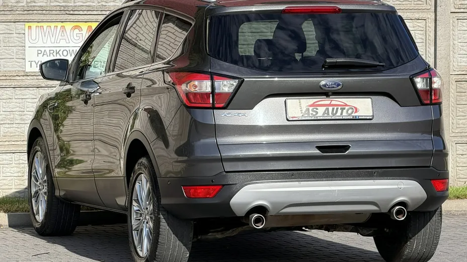 FORD Kuga -