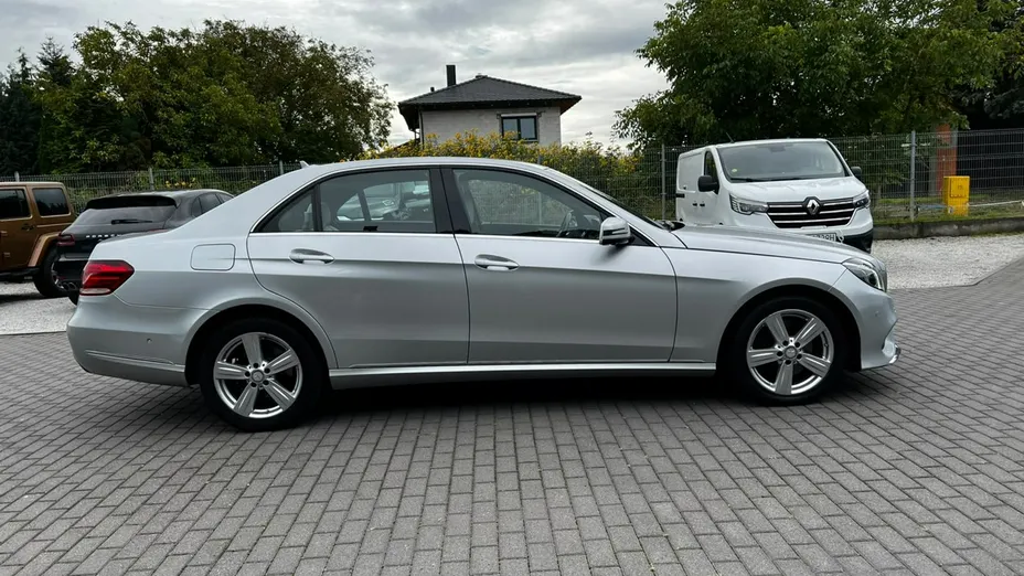 MERCEDES-BENZ E Klasa -
