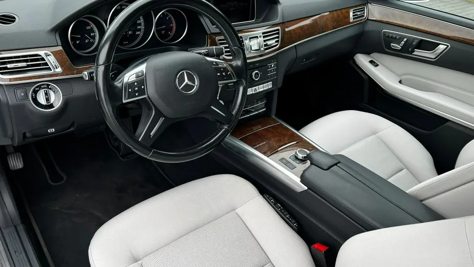 MERCEDES-BENZ E Klasa -