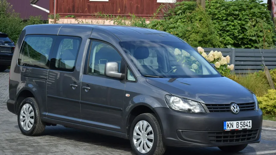 VOLKSWAGEN Caddy -