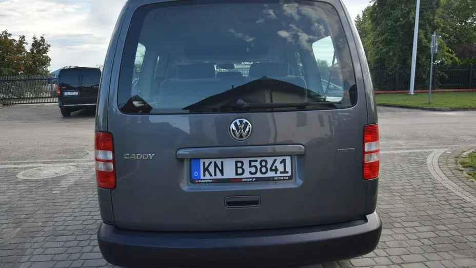 VOLKSWAGEN Caddy -