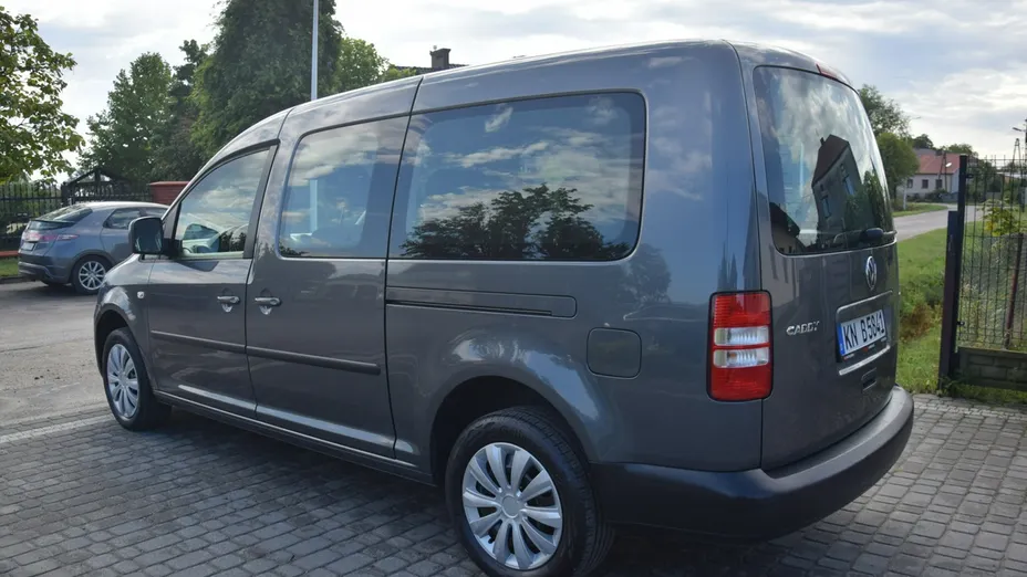VOLKSWAGEN Caddy -