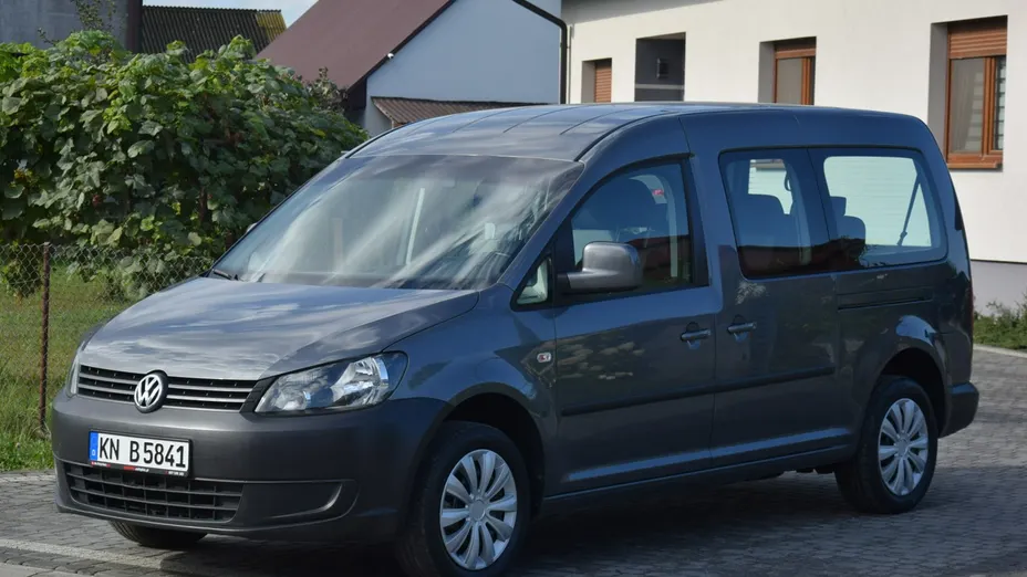 VOLKSWAGEN Caddy -