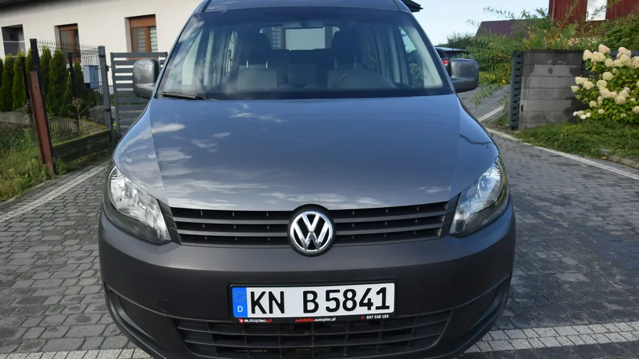 VOLKSWAGEN Caddy -