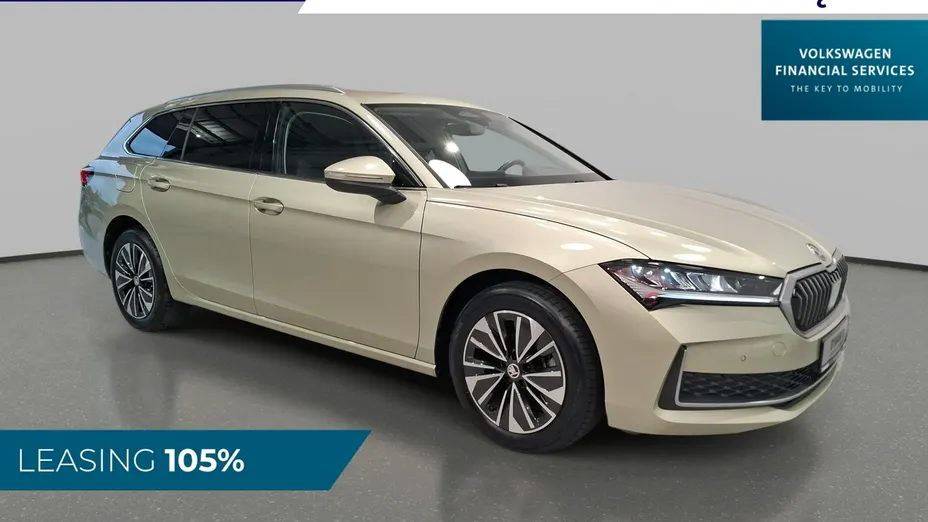 SKODA Superb -