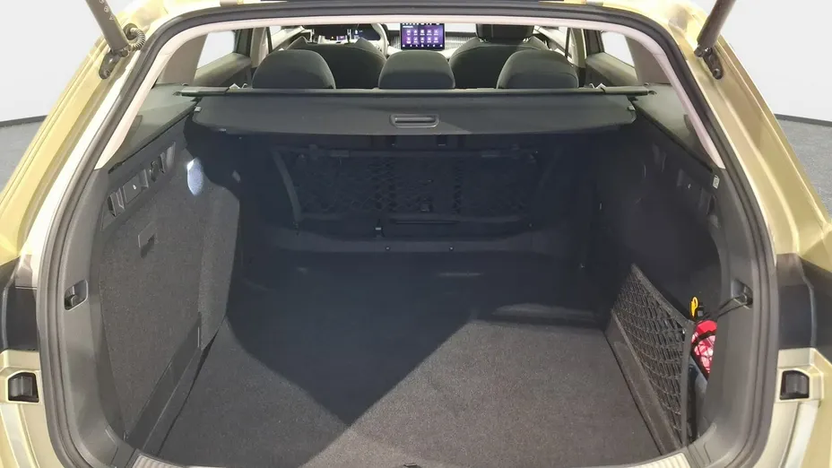 SKODA Superb -
