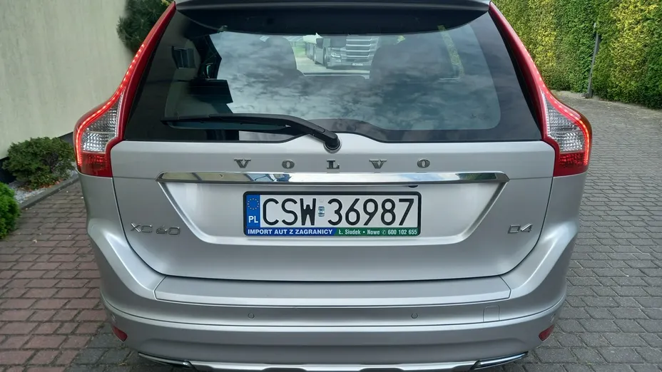 VOLVO XC60 -