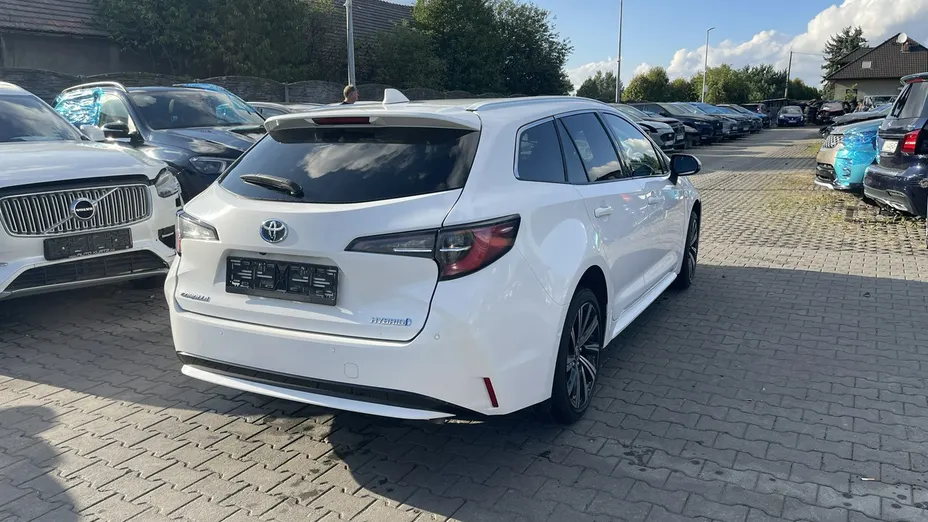 TOYOTA Corolla -