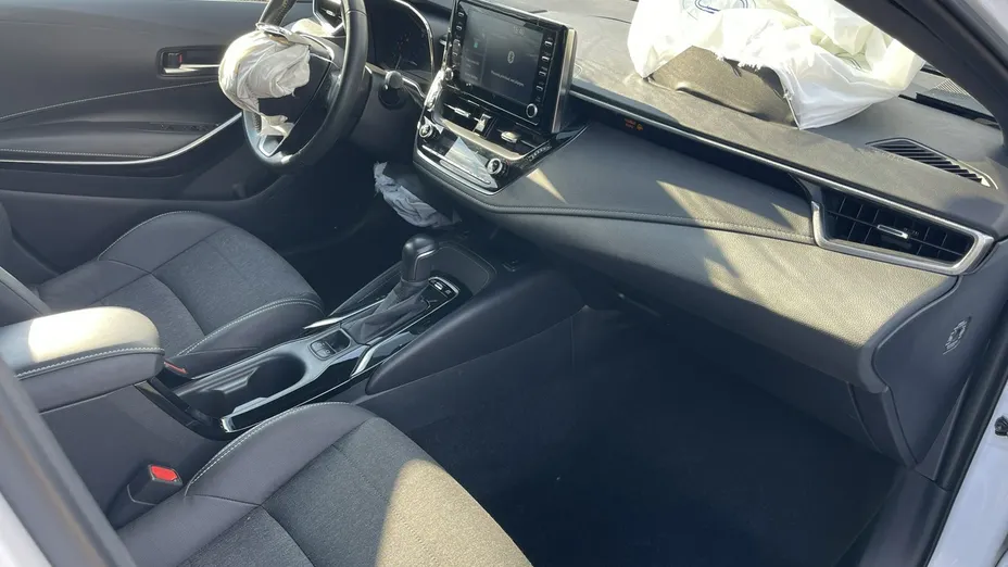 TOYOTA Corolla -