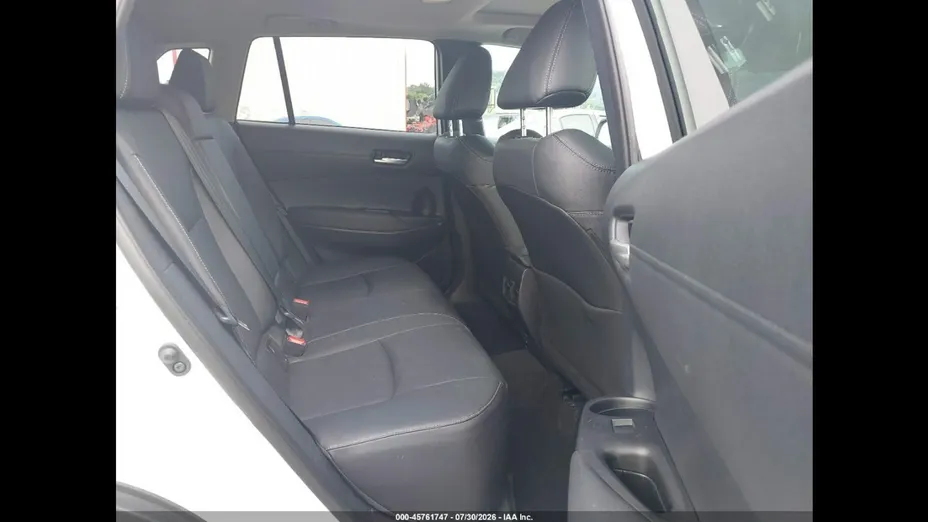 TOYOTA Corolla Cross -