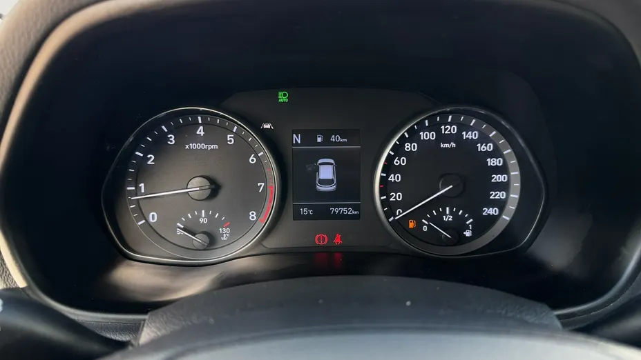 HYUNDAI i30 -