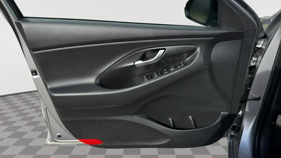 HYUNDAI i30 -
