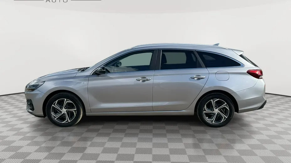 HYUNDAI i30 -