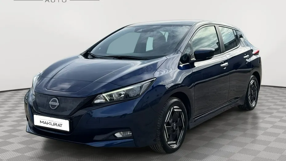 NISSAN Leaf -
