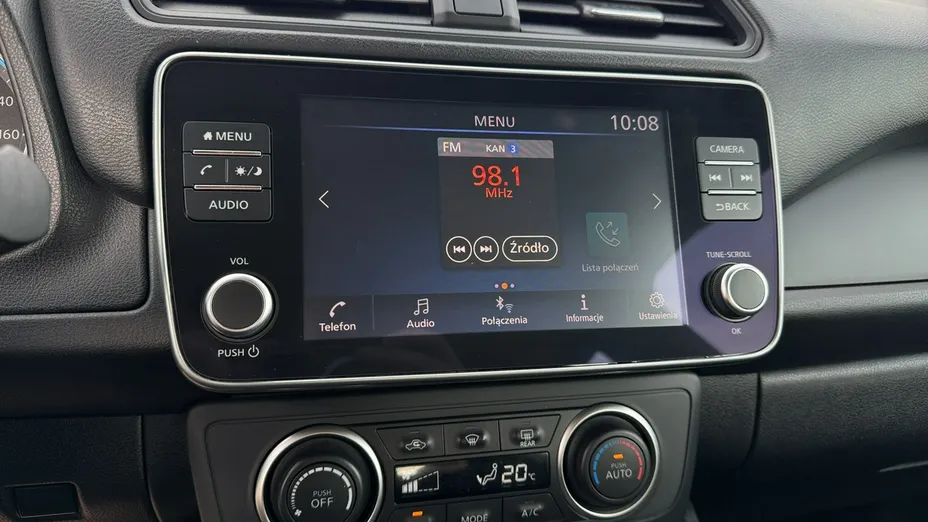 NISSAN Leaf -