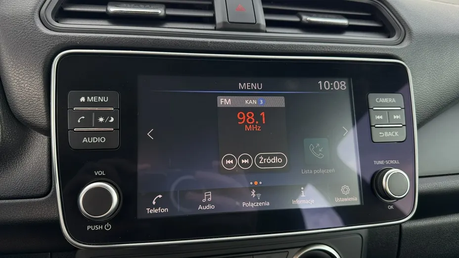 NISSAN Leaf -