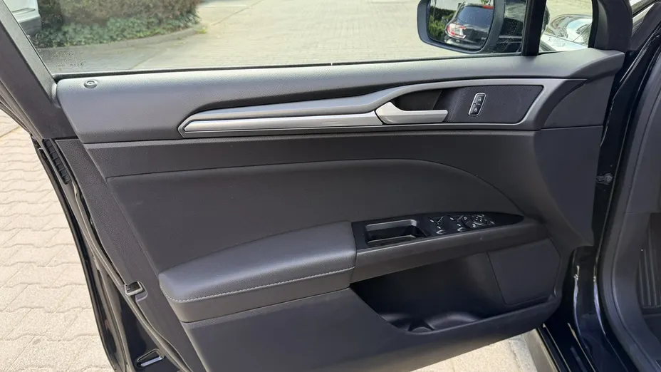 FORD Mondeo -