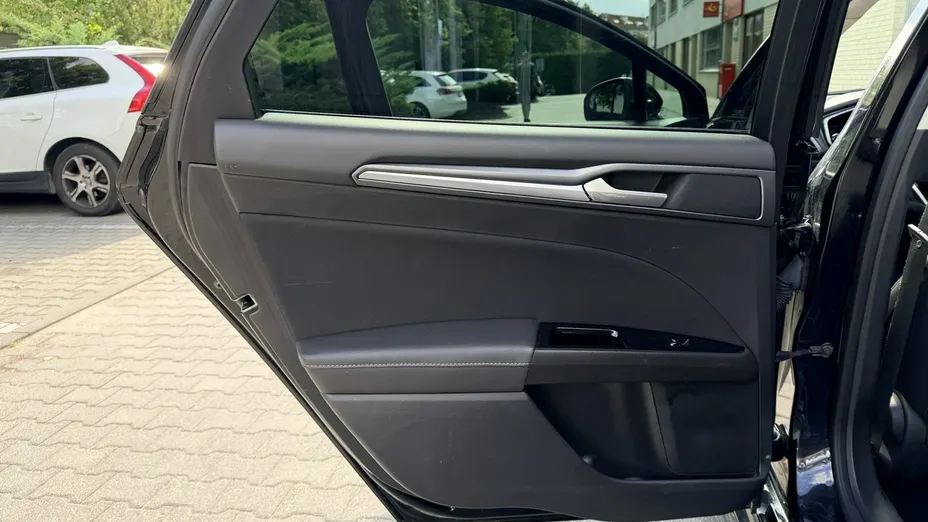 FORD Mondeo -