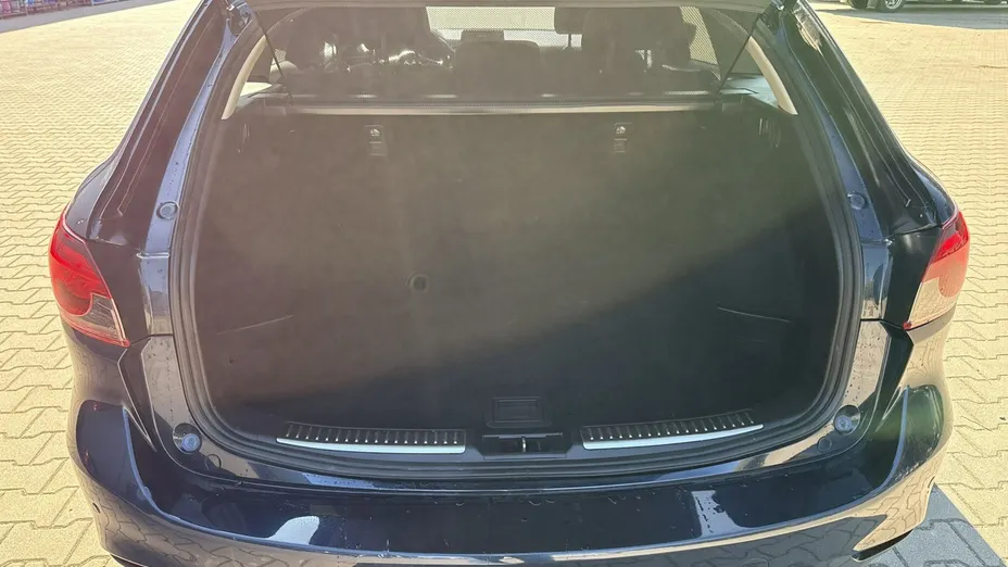 MAZDA 6 -