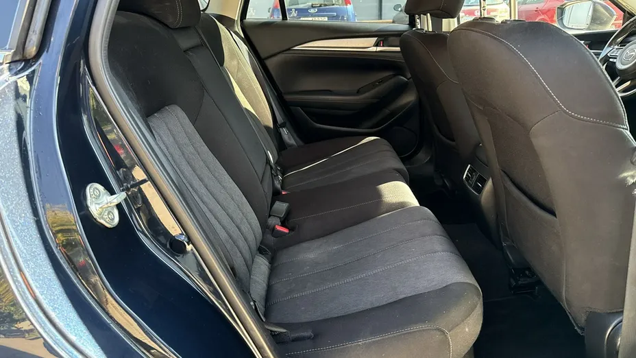MAZDA 6 -