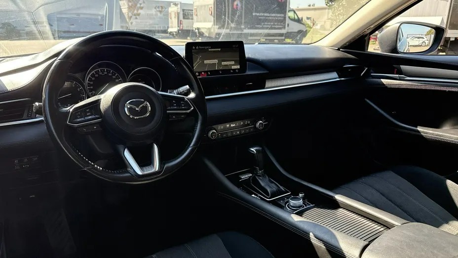 MAZDA 6 -