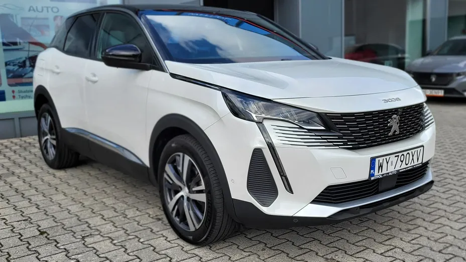 PEUGEOT 3008 -