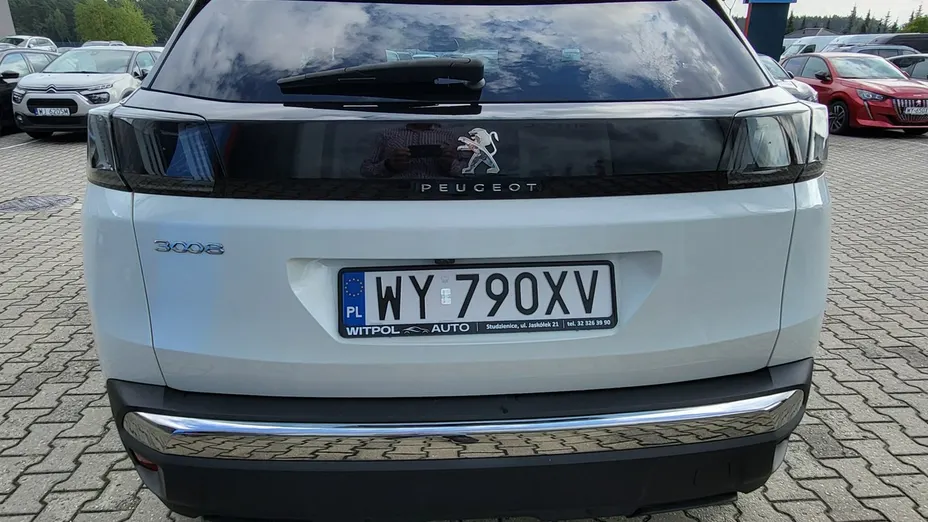 PEUGEOT 3008 -