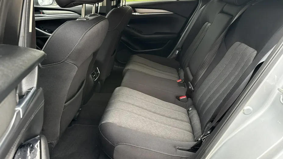 MAZDA 6 -