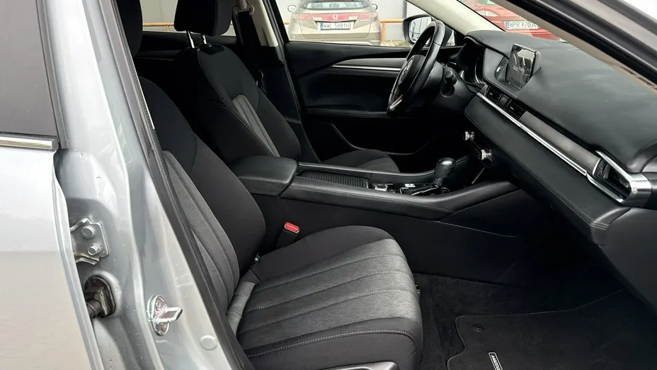 MAZDA 6 -