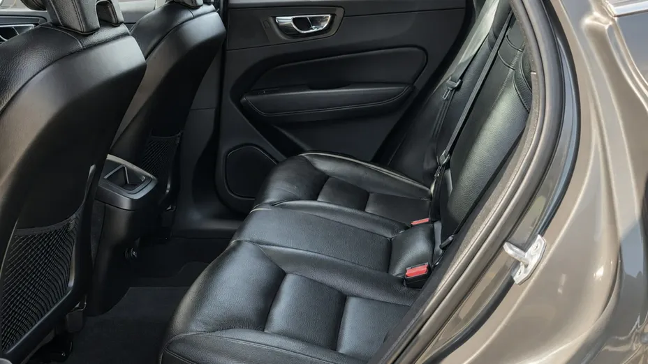 VOLVO XC60 -