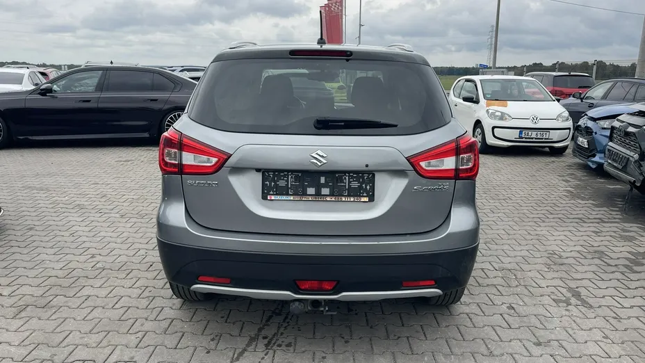 SUZUKI S-Cross -