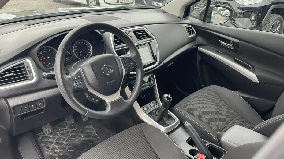 SUZUKI S-Cross -