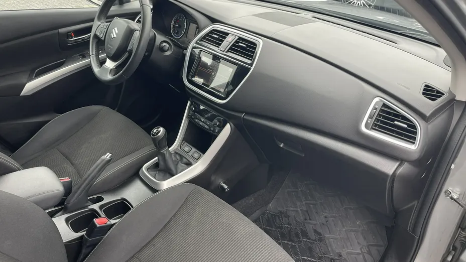 SUZUKI S-Cross -